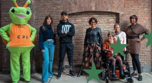 Gruppo di persone per raccontare la partecipazione sociale e l’esperienza della Consulta per le Persone in Difficoltà